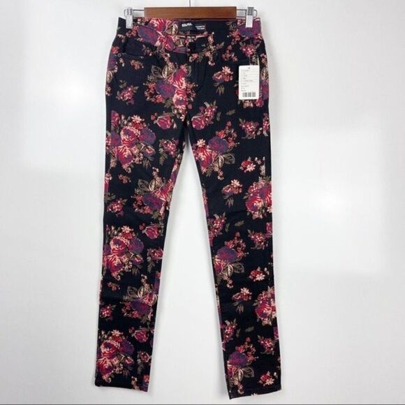 Urban Outfitters Denim - BDG Urban Outfitters Women’s Cigarette Mid-Rise Jeans Black Floral Size 25 NWT